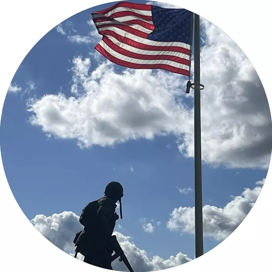 Normandy Beaches guided small group history tour in France